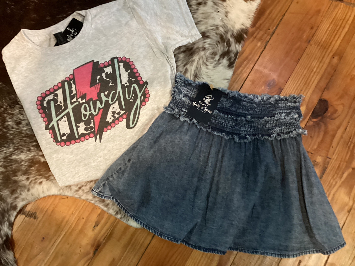 “Howdy” Tshirt