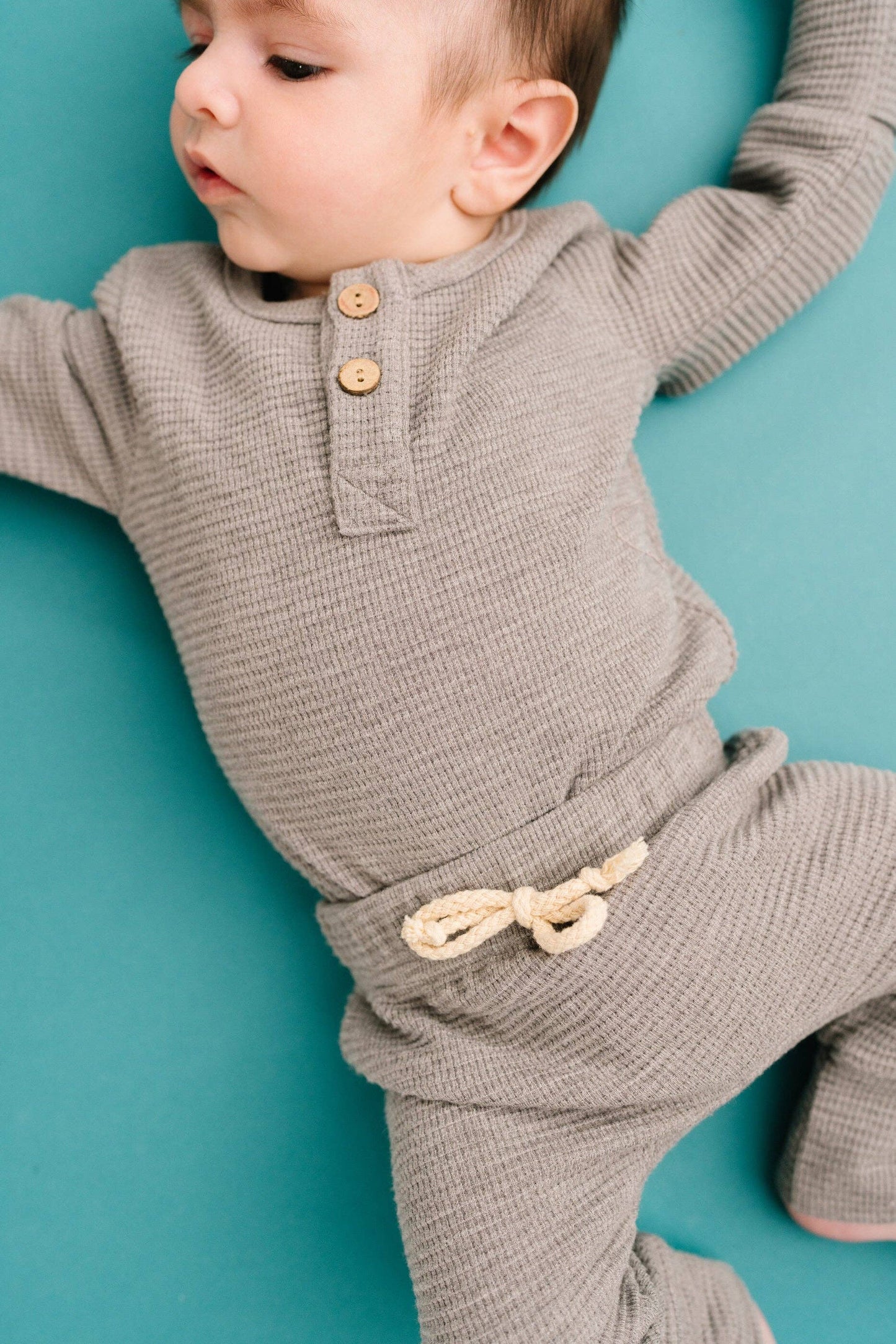 Pebble Gray Waffle Cozy Set