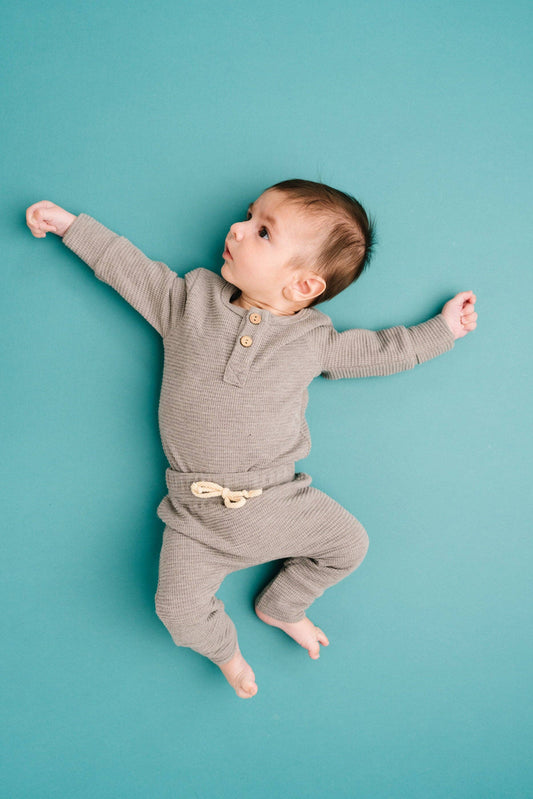 Pebble Gray Waffle Cozy Set